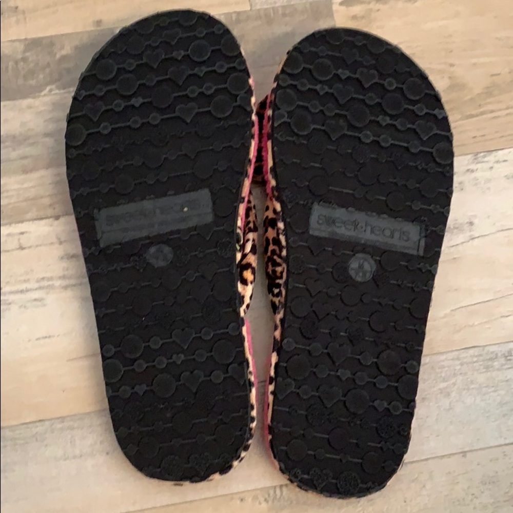 Fuzzy Slipper Flip Flops - Picture 5 of 7